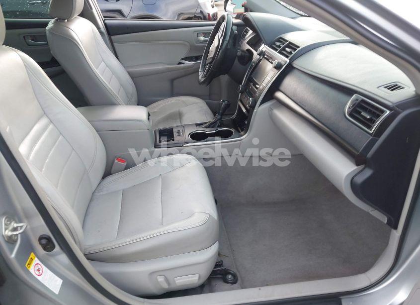 Photo 5 of 2017 Toyota Camry XLE (VIN 4T1BF1FK2HU814057)