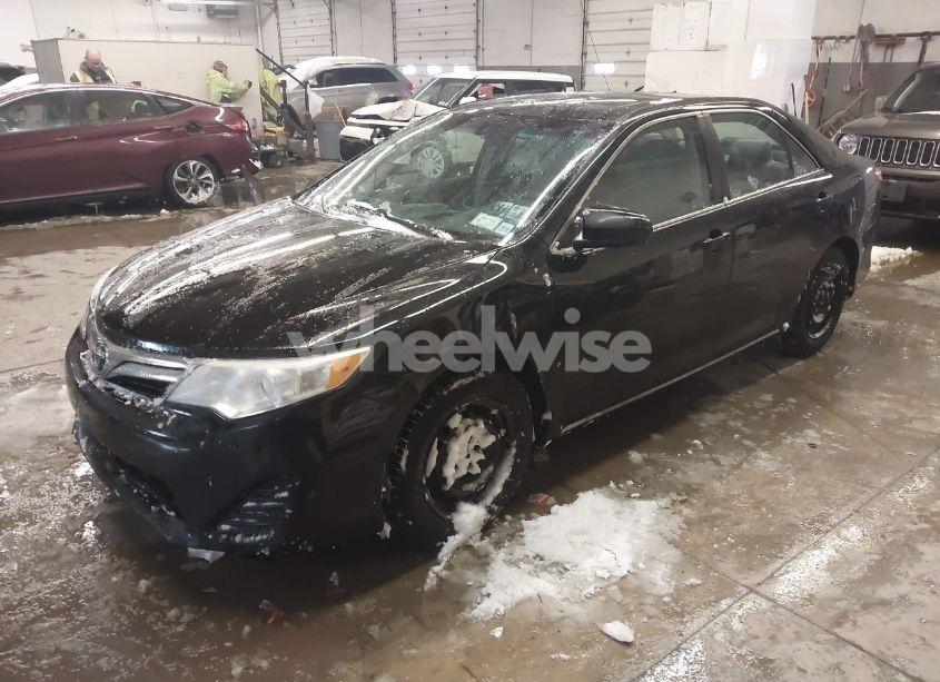 Photo 2 of 2012 Toyota Camry LE (VIN 4T1BF1FK3CU002694)