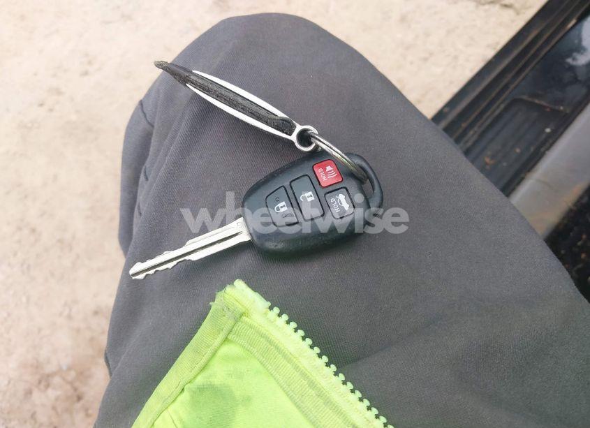 Photo 11 of 2012 Toyota Camry LE (VIN 4T1BF1FK3CU007782)