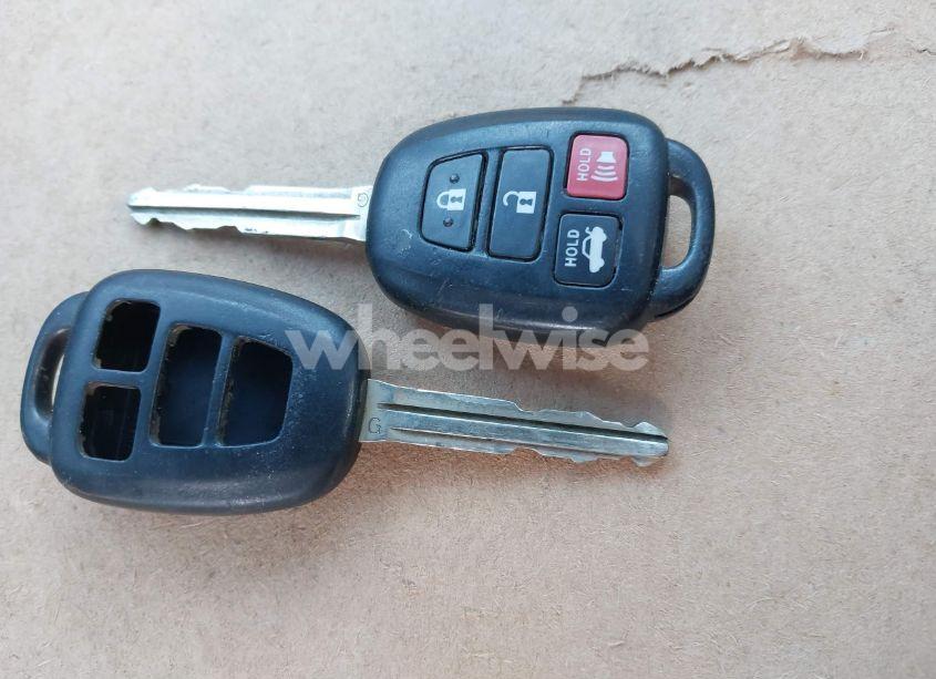 Photo 11 of 2012 Toyota Camry LE (VIN 4T1BF1FK3CU007863)