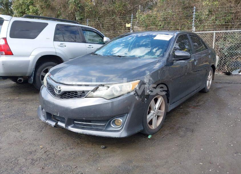 Photo 2 of 2012 Toyota Camry SE (VIN 4T1BF1FK3CU022850)