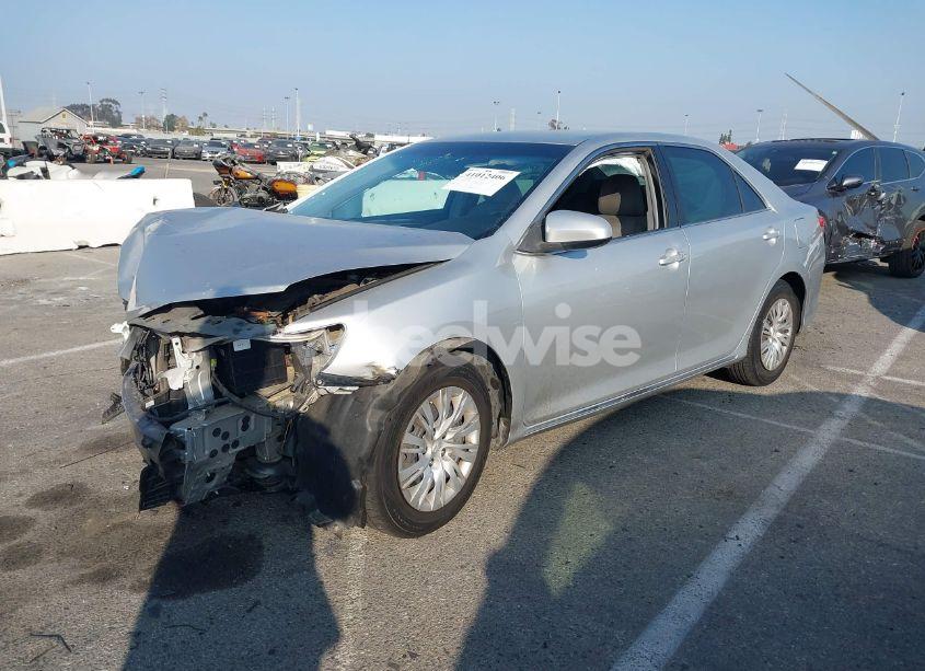 Photo 2 of 2012 Toyota Camry LE (VIN 4T1BF1FK3CU040586)