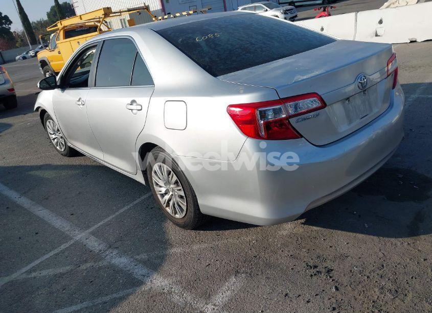 Photo 3 of 2012 Toyota Camry LE (VIN 4T1BF1FK3CU040586)