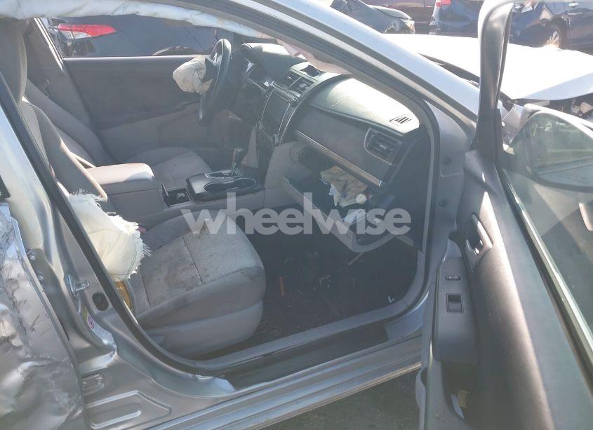 Photo 5 of 2012 Toyota Camry LE (VIN 4T1BF1FK3CU040586)