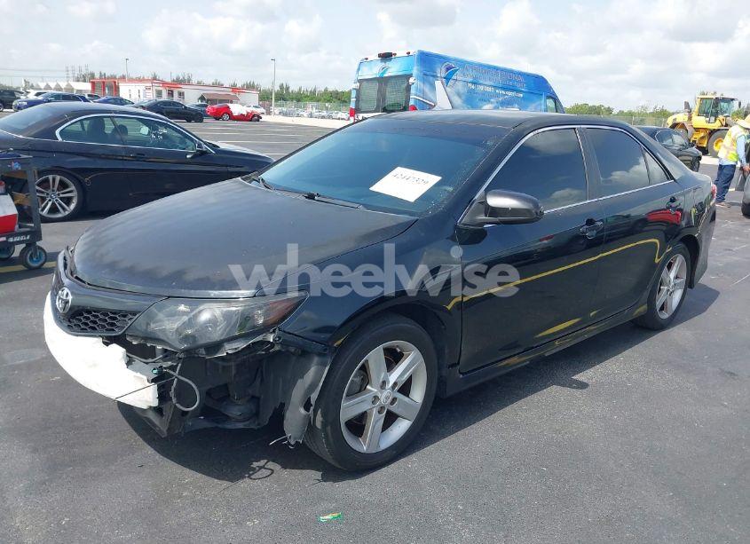 Photo 2 of 2012 Toyota Camry SE (VIN 4T1BF1FK3CU047313)