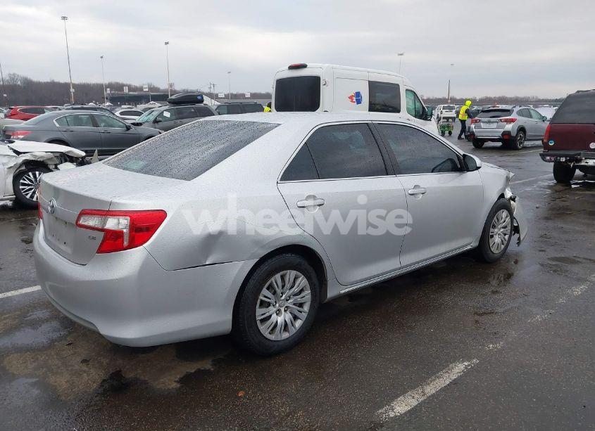 Photo 18 of 2012 Toyota Camry LE (VIN 4T1BF1FK3CU051880)
