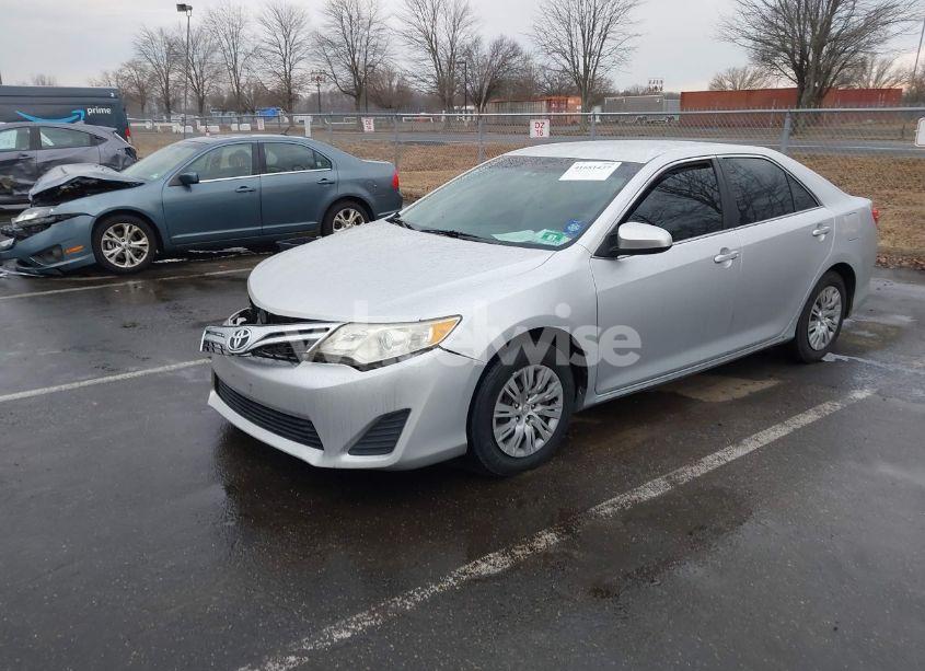 Photo 2 of 2012 Toyota Camry LE (VIN 4T1BF1FK3CU051880)