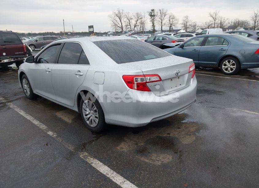 Photo 3 of 2012 Toyota Camry LE (VIN 4T1BF1FK3CU051880)