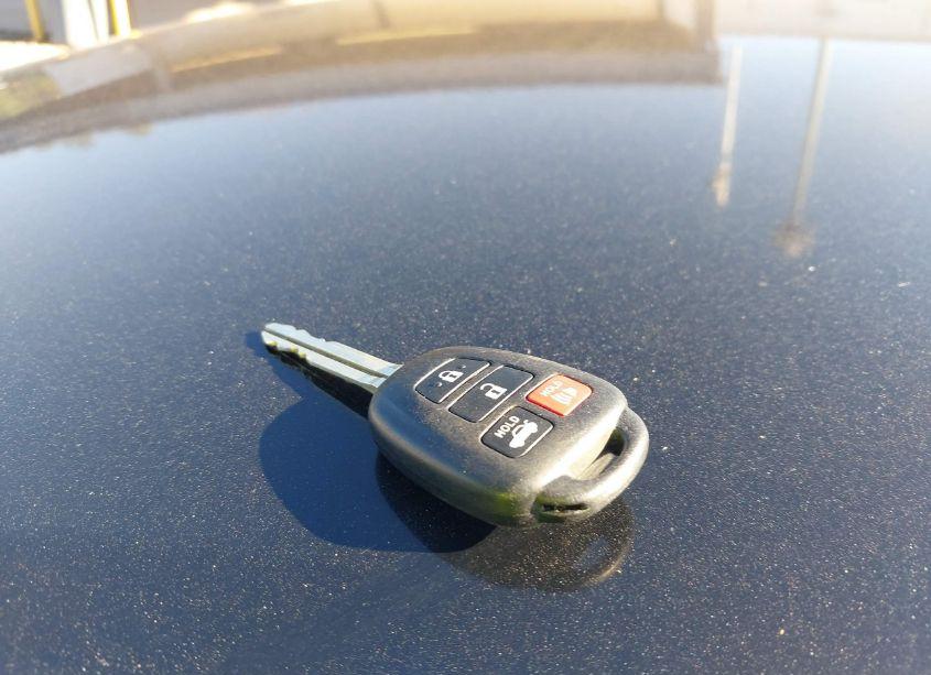 Photo 11 of 2012 Toyota Camry SE (VIN 4T1BF1FK3CU063057)