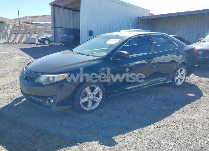 Photo 2 of 2012 Toyota Camry SE (VIN 4T1BF1FK3CU081431)