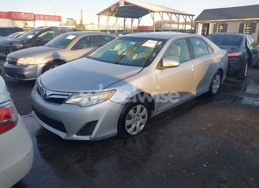 Photo 2 of 2012 Toyota Camry LE (VIN 4T1BF1FK3CU083356)
