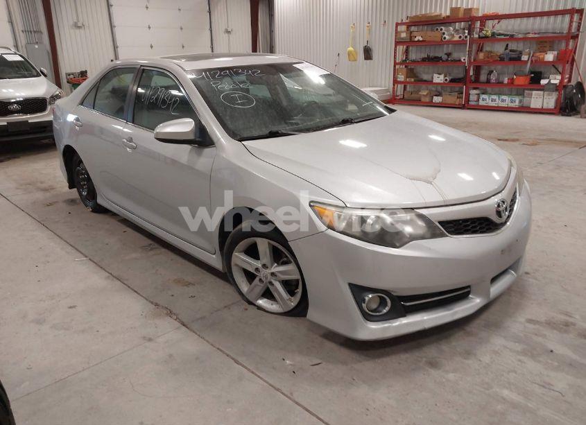 2012 Toyota Camry SE (VIN 4T1BF1FK3CU083907) main photo