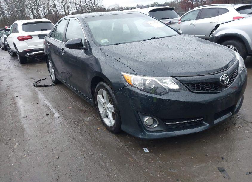 2012 Toyota Camry SE (VIN 4T1BF1FK3CU131762) main photo