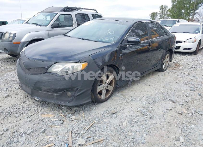 Photo 2 of 2012 Toyota Camry SE (VIN 4T1BF1FK3CU153678)