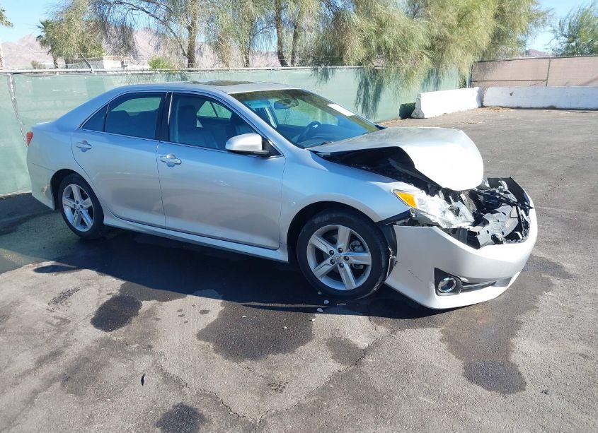 2012 Toyota Camry SE (VIN 4T1BF1FK3CU180072) main photo