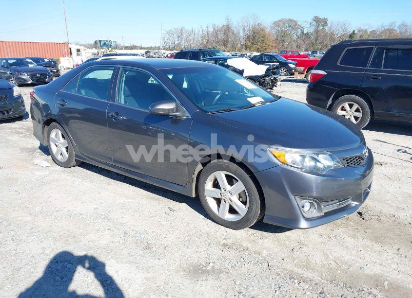 2012 Toyota Camry SE (VIN 4T1BF1FK3CU192061) main photo