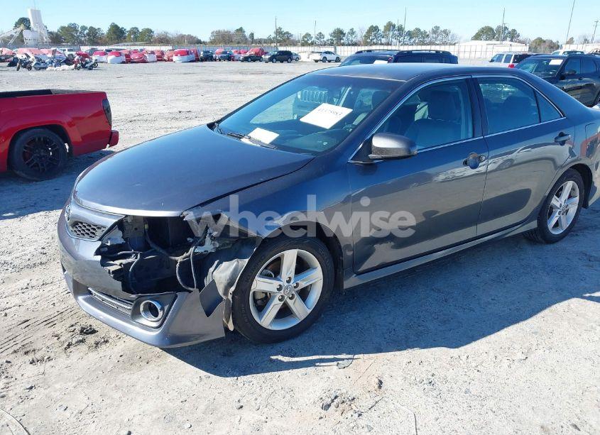 Photo 2 of 2012 Toyota Camry SE (VIN 4T1BF1FK3CU192061)