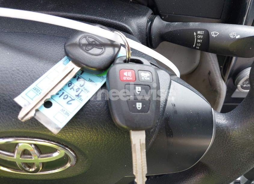 Photo 11 of 2012 Toyota Camry L (VIN 4T1BF1FK3CU504590)