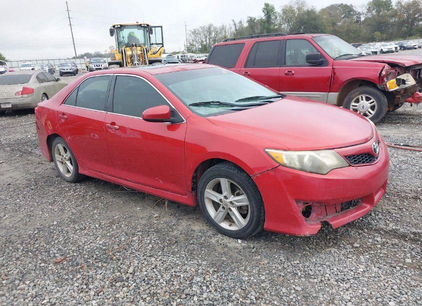 2012 Toyota Camry SE (VIN 4T1BF1FK3CU588166) main photo