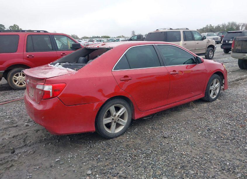 Photo 4 of 2012 Toyota Camry SE (VIN 4T1BF1FK3CU588166)
