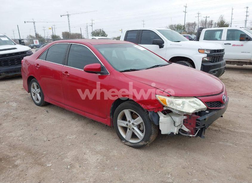2012 Toyota Camry SE (VIN 4T1BF1FK3CU598650) main photo