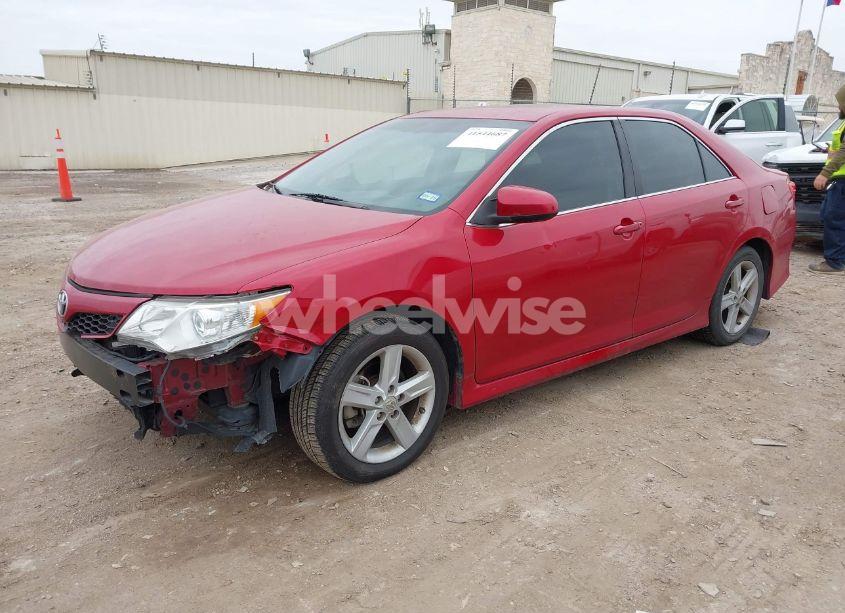 Photo 2 of 2012 Toyota Camry SE (VIN 4T1BF1FK3CU598650)
