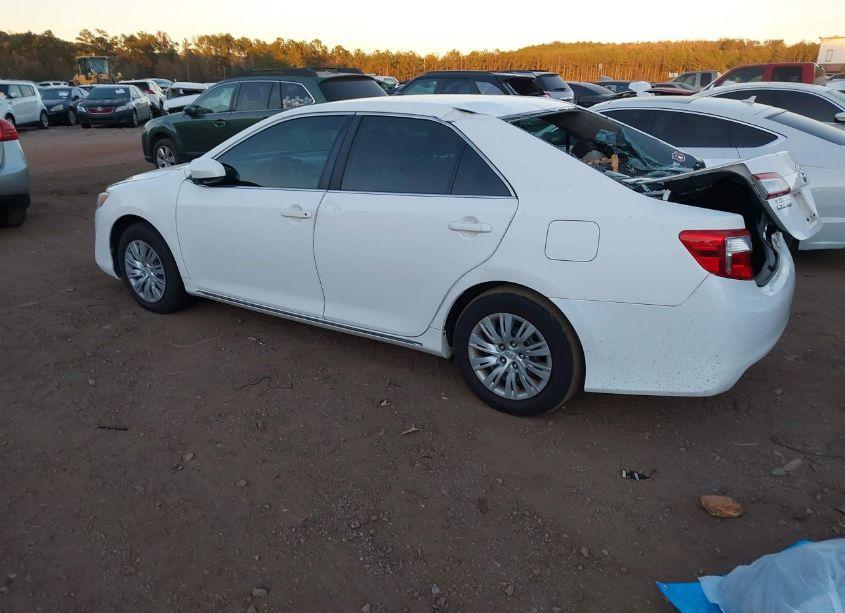 Photo 3 of 2012 Toyota Camry LE (VIN 4T1BF1FK3CU632909)