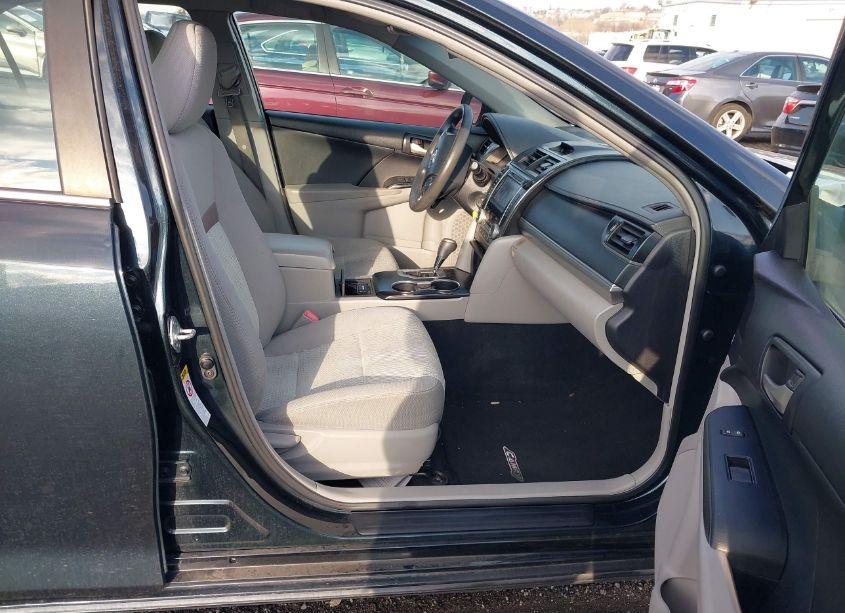 Photo 5 of 2013 Toyota Camry LE (VIN 4T1BF1FK3DU229806)