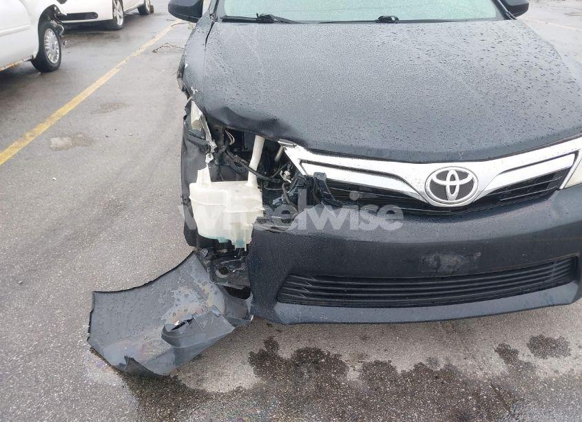 Photo 6 of 2013 Toyota Camry LE (VIN 4T1BF1FK3DU232950)