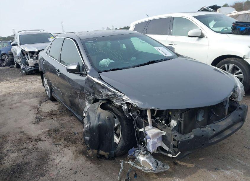 2013 Toyota Camry SE (VIN 4T1BF1FK3DU234536) main photo