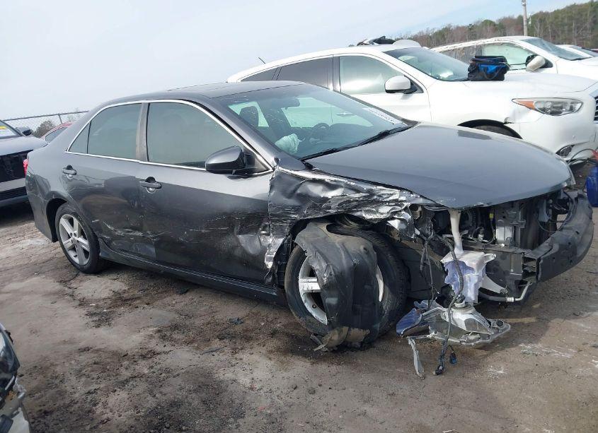 Photo 13 of 2013 Toyota Camry SE (VIN 4T1BF1FK3DU234536)