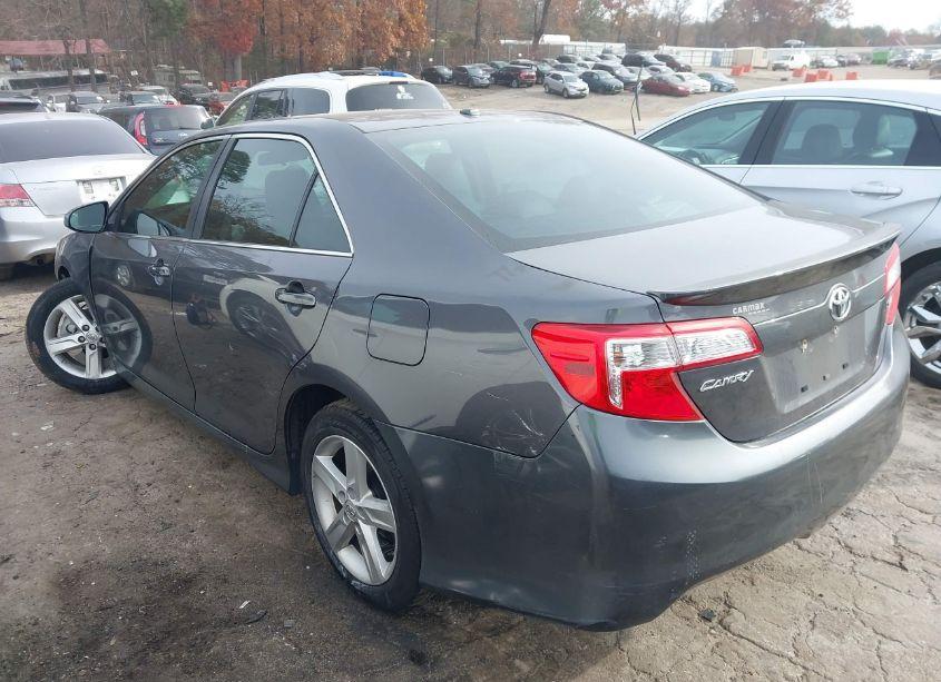 Photo 3 of 2013 Toyota Camry SE (VIN 4T1BF1FK3DU234536)