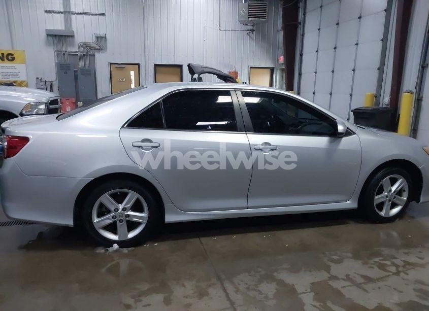 Photo 13 of 2013 Toyota Camry SE (VIN 4T1BF1FK3DU271523)