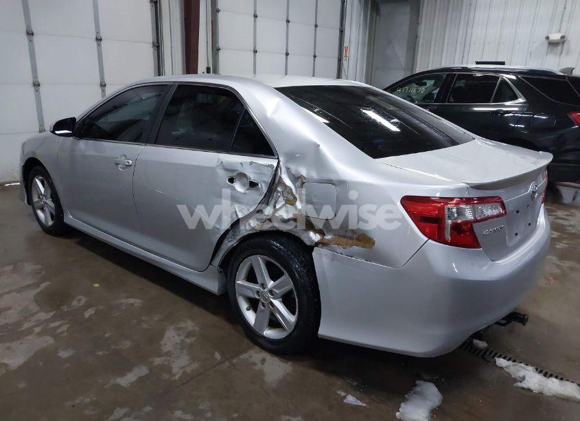 Photo 3 of 2013 Toyota Camry SE (VIN 4T1BF1FK3DU271523)