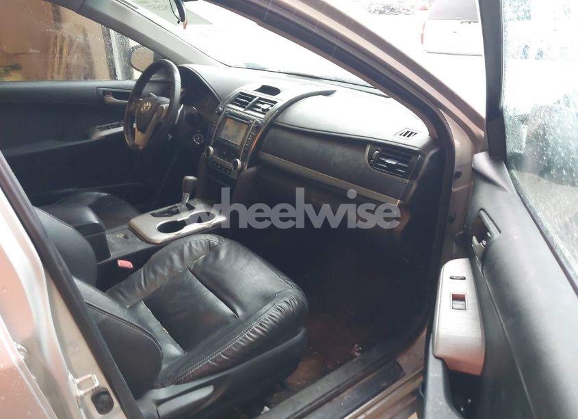 Photo 5 of 2013 Toyota Camry SE (VIN 4T1BF1FK3DU638498)