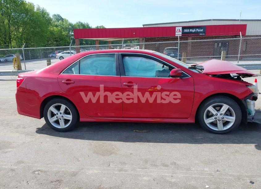 Photo 14 of 2013 Toyota Camry SE (VIN 4T1BF1FK3DU638985)