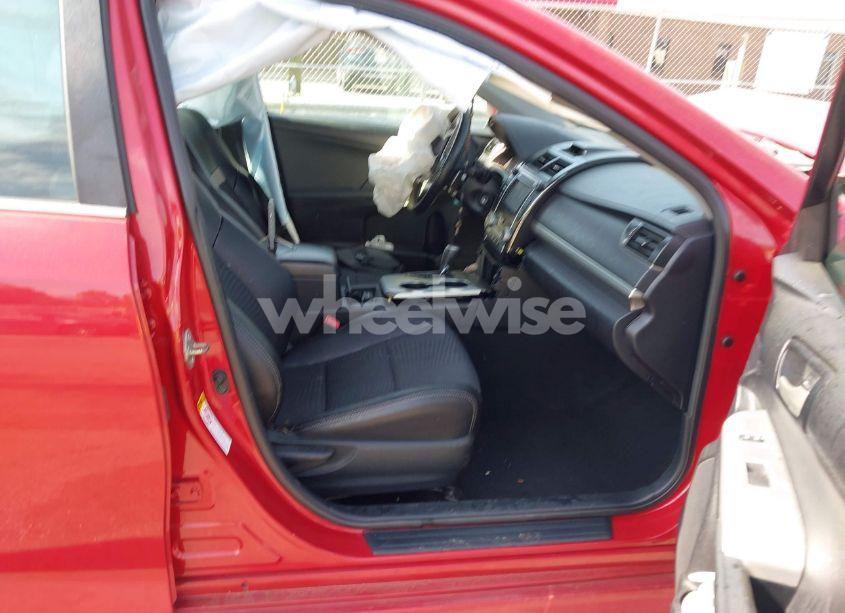 Photo 5 of 2013 Toyota Camry SE (VIN 4T1BF1FK3DU638985)