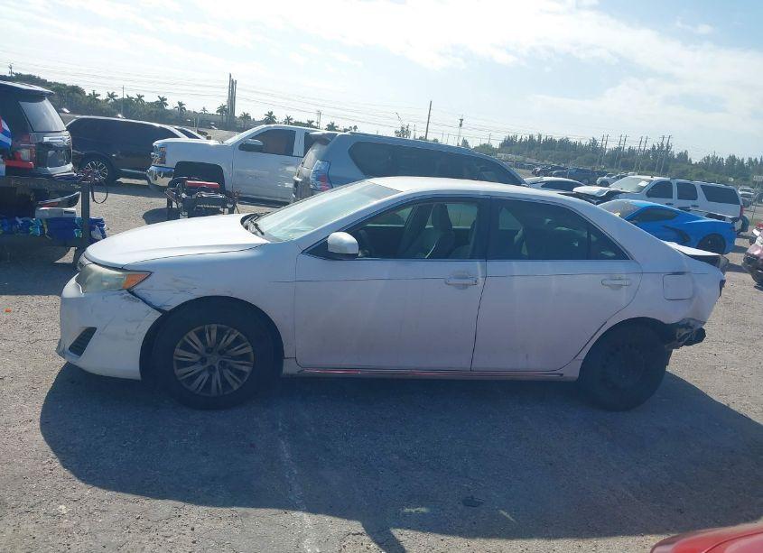 Photo 14 of 2013 Toyota Camry LE (VIN 4T1BF1FK3DU651218)