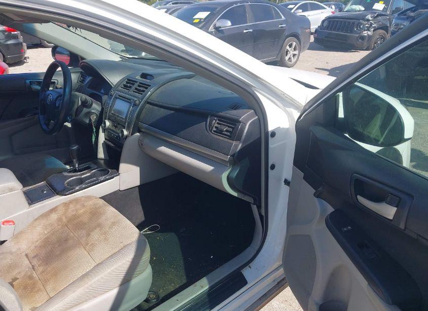 Photo 5 of 2013 Toyota Camry LE (VIN 4T1BF1FK3DU651218)