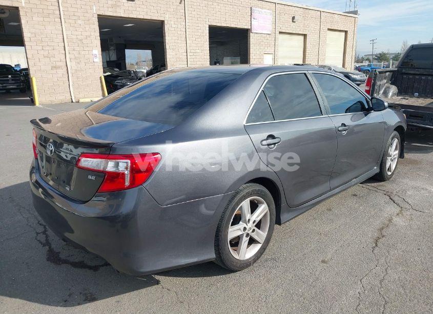 Photo 4 of 2013 Toyota Camry SE (VIN 4T1BF1FK3DU656774)