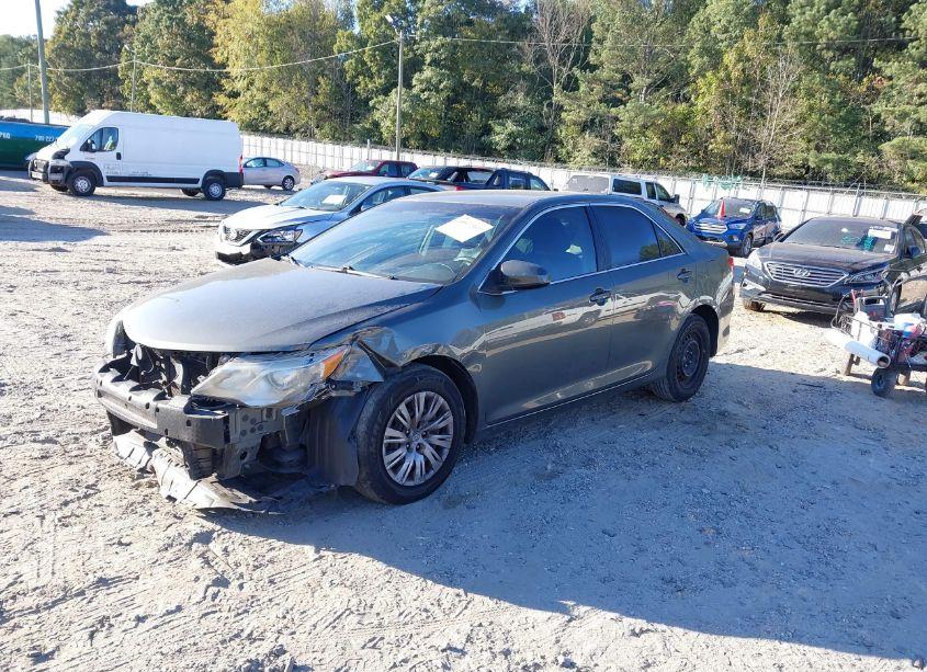 Photo 2 of 2013 Toyota Camry L (VIN 4T1BF1FK3DU669119)