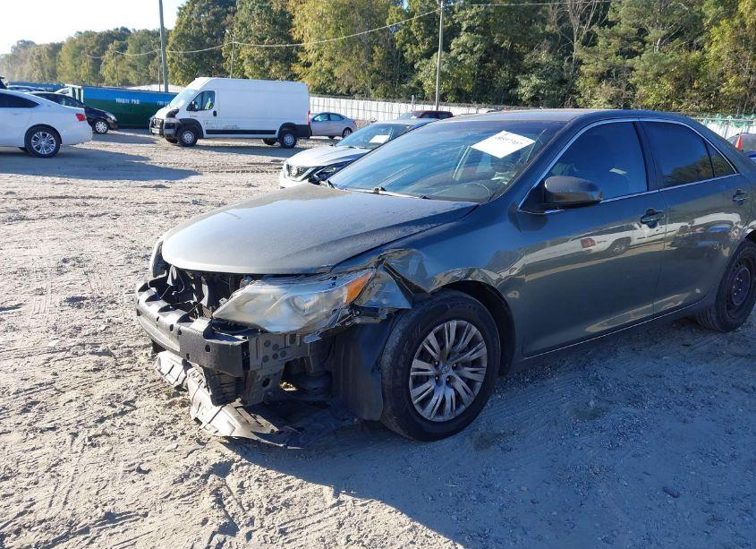 Photo 6 of 2013 Toyota Camry L (VIN 4T1BF1FK3DU669119)