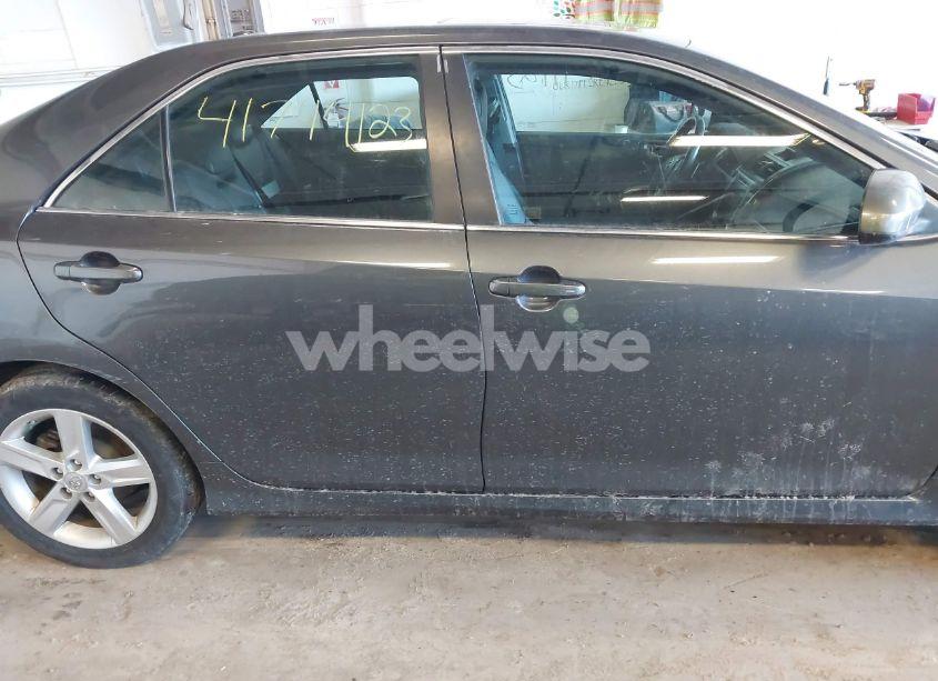 Photo 13 of 2013 Toyota Camry SE (VIN 4T1BF1FK3DU671209)