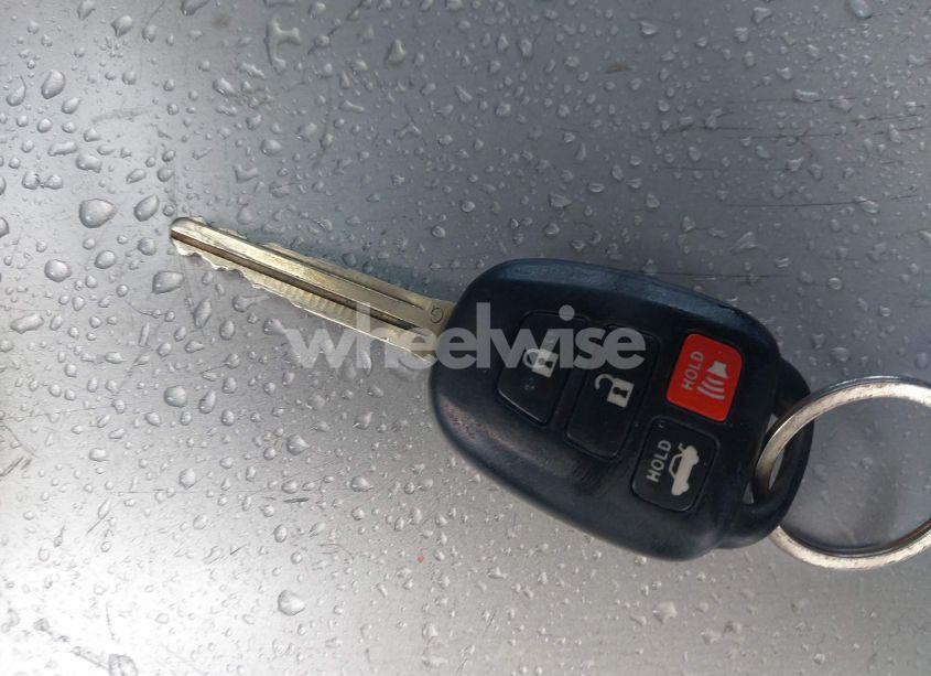 Photo 11 of 2013 Toyota Camry SE (VIN 4T1BF1FK3DU683747)