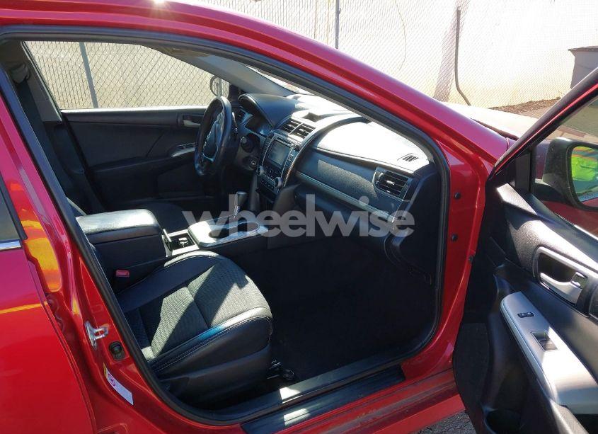 Photo 5 of 2013 Toyota Camry SE (VIN 4T1BF1FK3DU684980)