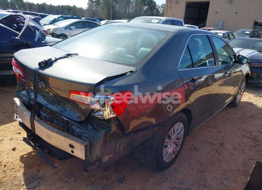 Photo 4 of 2013 Toyota Camry LE (VIN 4T1BF1FK3DU685689)