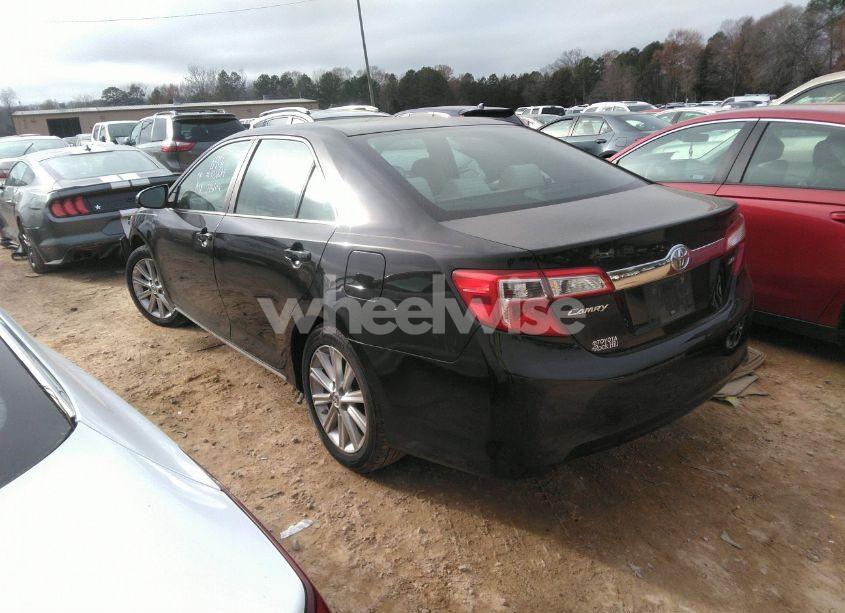 Photo 3 of 2013 Toyota Camry XLE (VIN 4T1BF1FK3DU716102)