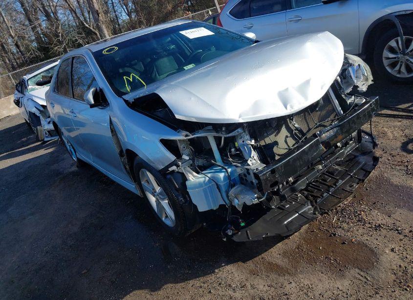 2013 Toyota Camry SE (VIN 4T1BF1FK3DU716908) main photo