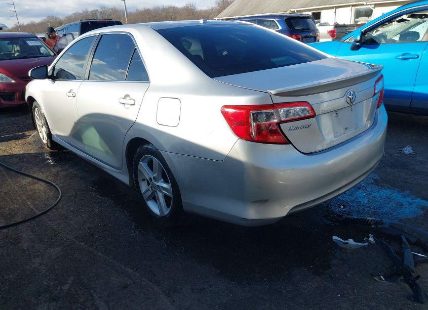 Photo 3 of 2013 Toyota Camry SE (VIN 4T1BF1FK3DU716908)