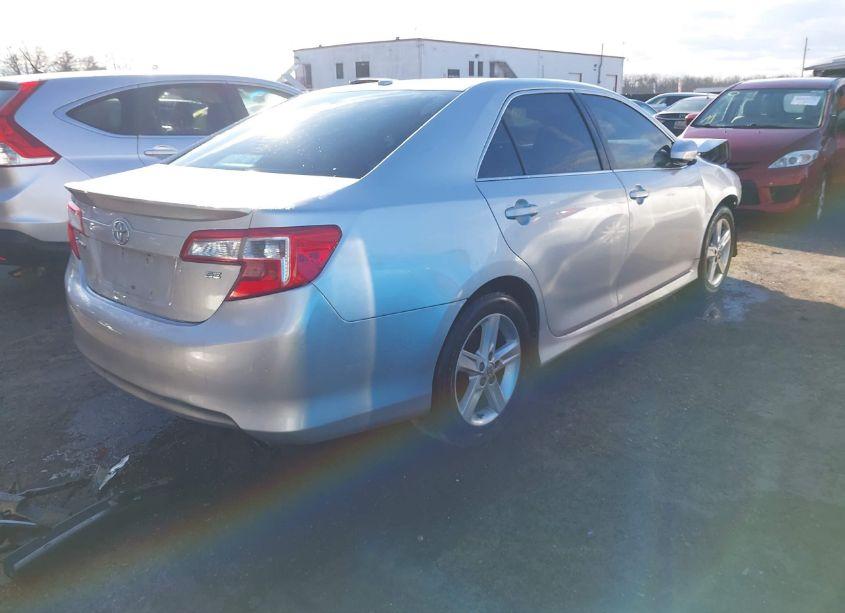 Photo 4 of 2013 Toyota Camry SE (VIN 4T1BF1FK3DU716908)